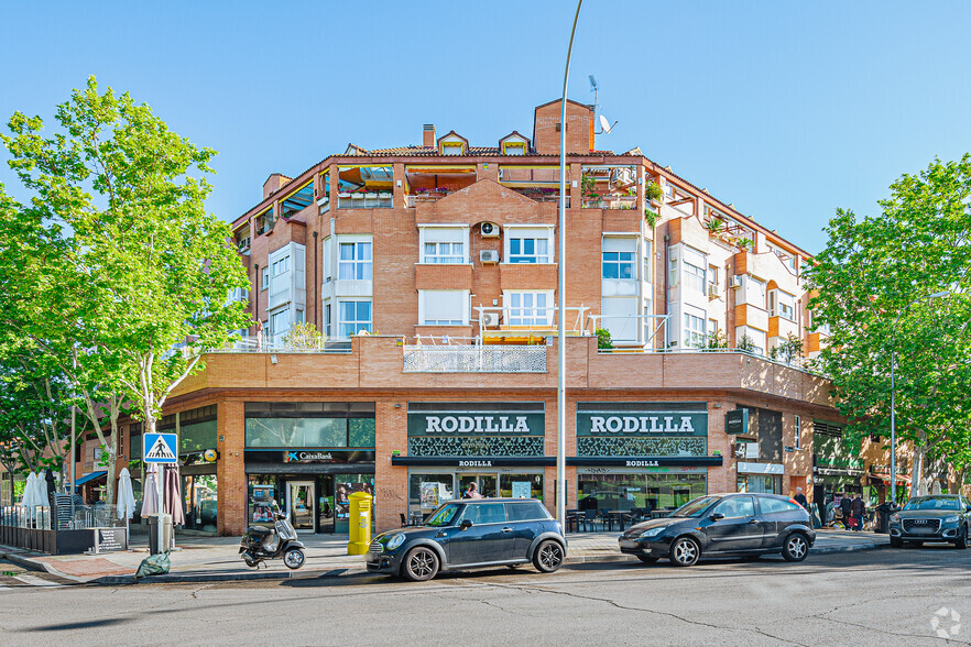 Calle De López De Aranda, 35, Madrid, Madrid for lease - Primary Photo - Image 1 of 2