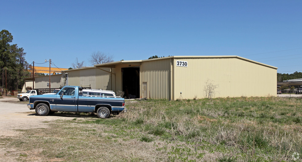 3730 Overlook Rd, Raleigh, NC for lease - Primary Photo - Image 1 of 8