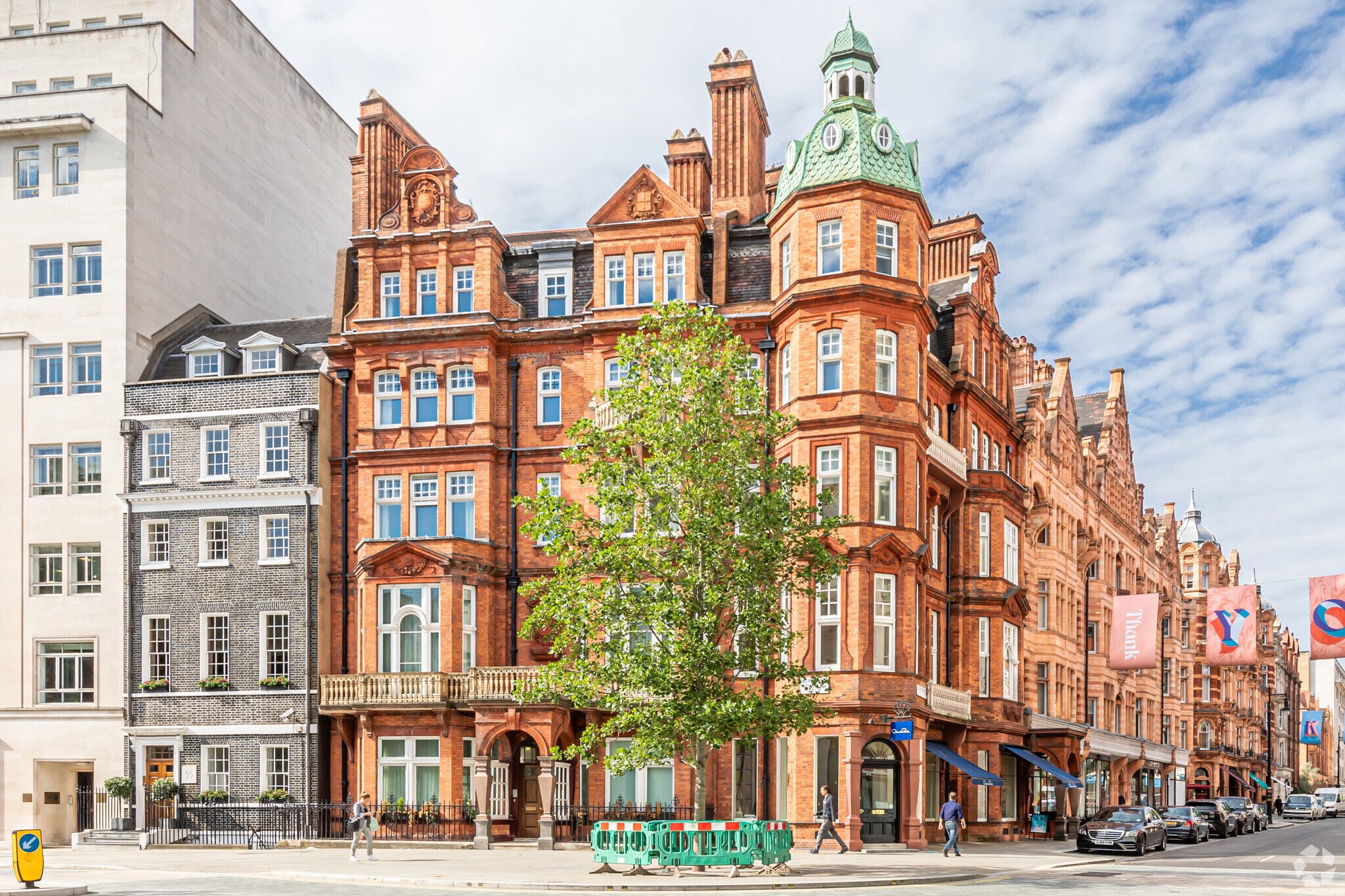 130 Mount St, London for sale Primary Photo- Image 1 of 1