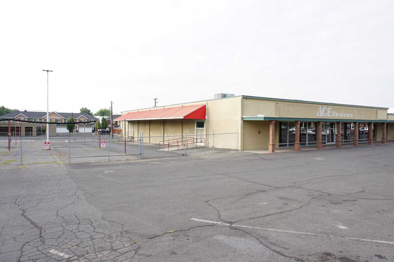 36023714 Tieton Dr, Yakima, WA 98902