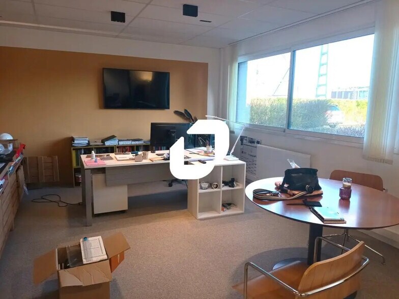 Office in Wasquehal for lease - Interior Photo - Image 3 of 7