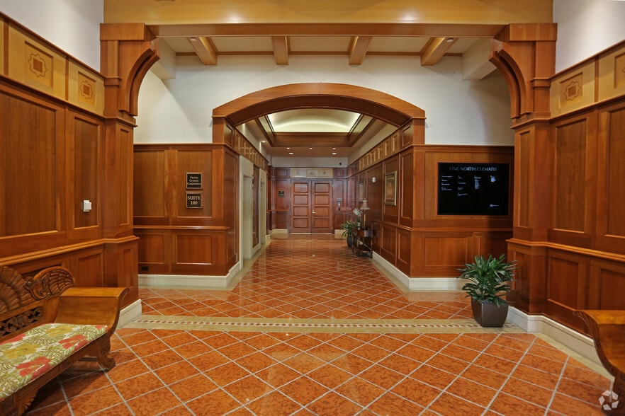 1 N Clematis St, West Palm Beach, FL for lease - Lobby - Image 2 of 8