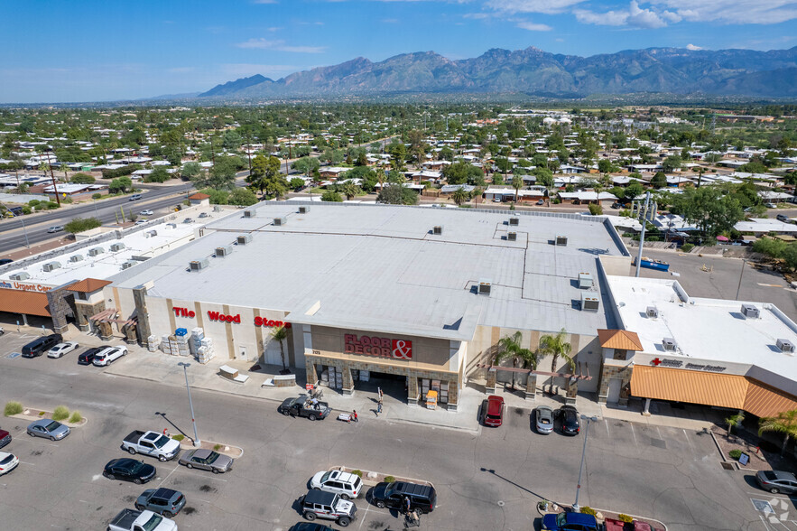 7105-7169 E Broadway Blvd, Tucson, AZ for lease - Aerial - Image 3 of 9