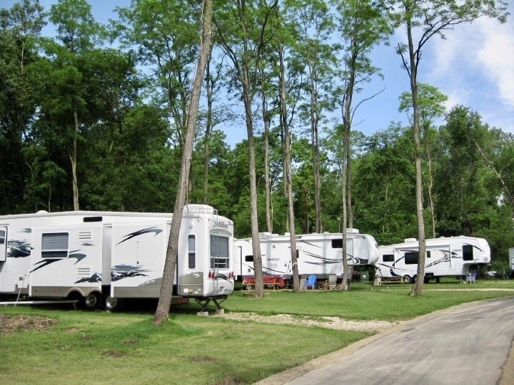 1650 Hoot Owl Dr, Dubuque, IA for sale Building Photo- Image 1 of 1