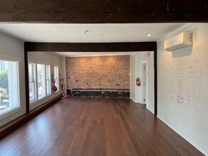 1645 N La Brea Ave, Los Angeles, CA for lease Interior Photo- Image 2 of 7