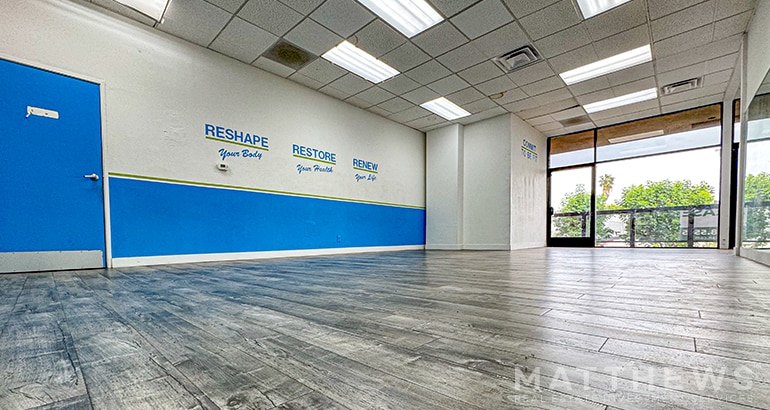 8205 Santa Monica Blvd, West Hollywood, CA for lease - Building Photo - Image 3 of 4