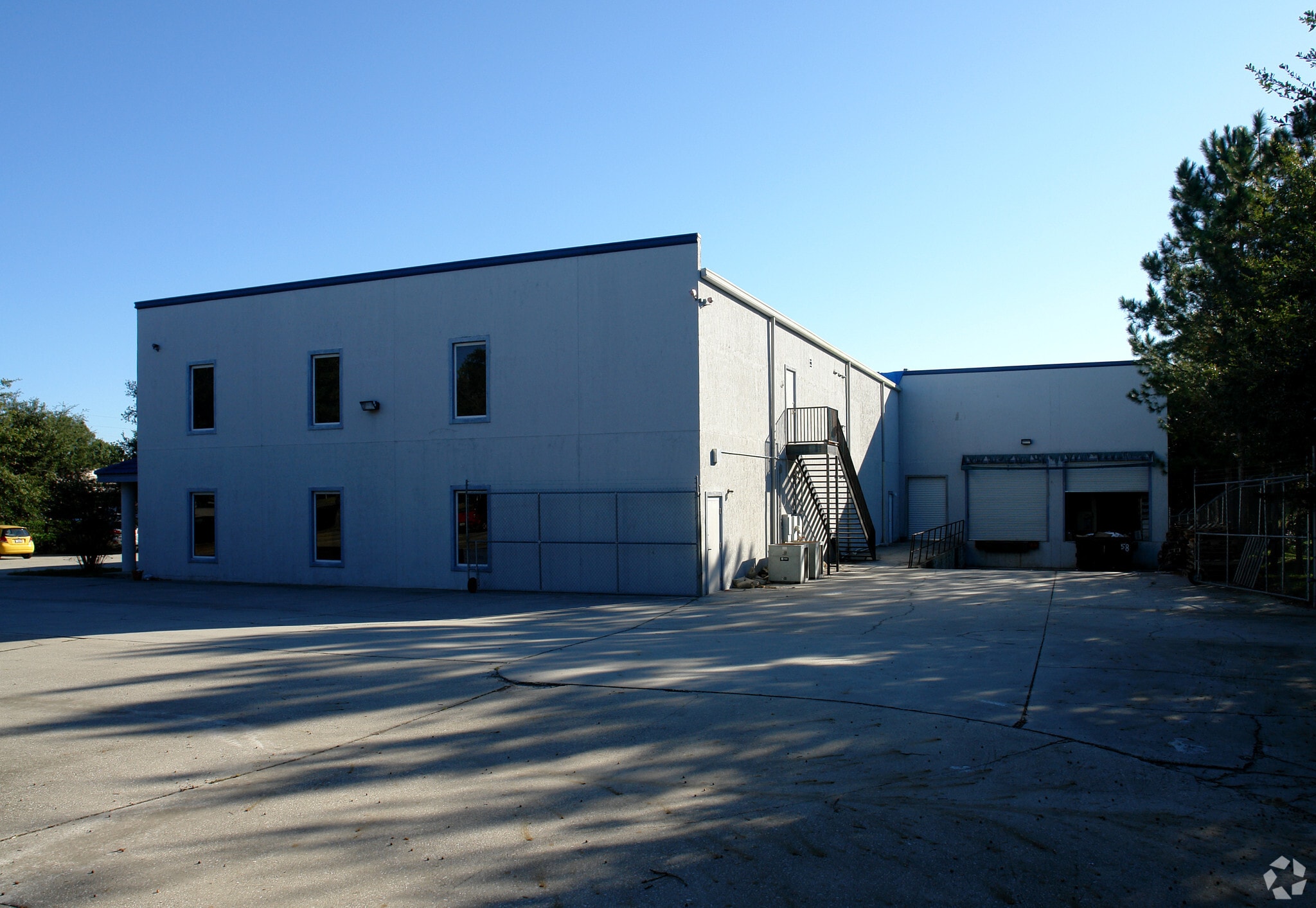 107 Commerce St, Lake Mary, FL for lease Building Photo- Image 1 of 15