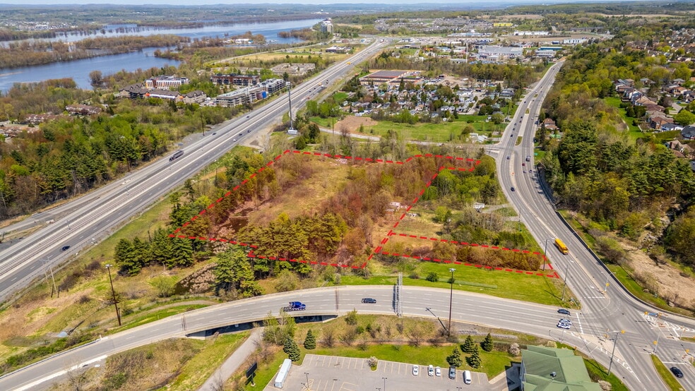 3393 & 3449 St Joseph Boulevard portfolio of 2 properties for sale on LoopNet.com - Building Photo - Image 3 of 7