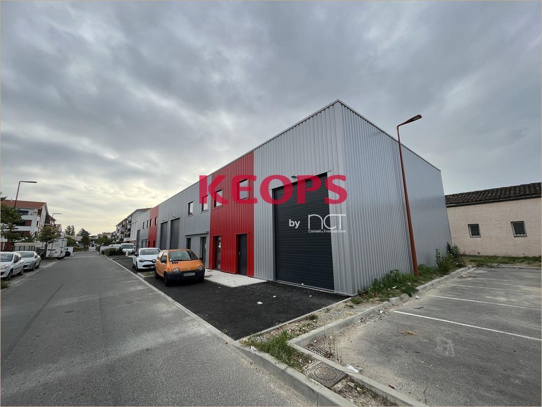 Flex in Toulouse for lease Building Photo- Image 1 of 8