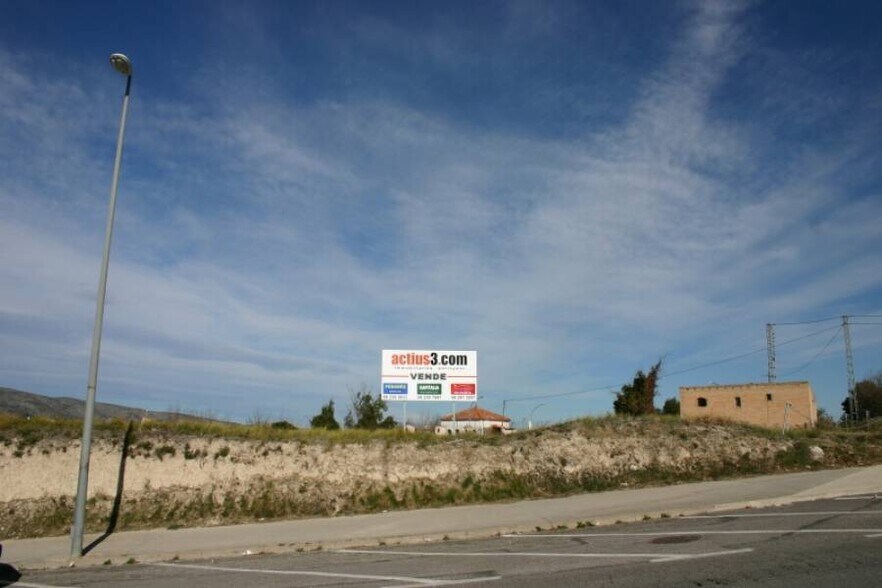 Land in València for sale - Building Photo - Image 1 of 3