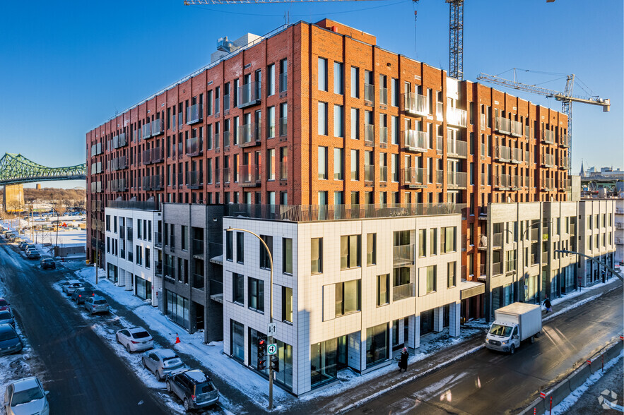 2120-2190 Rue Sainte-Catherine E, Montréal, QC for lease - Building Photo - Image 1 of 6