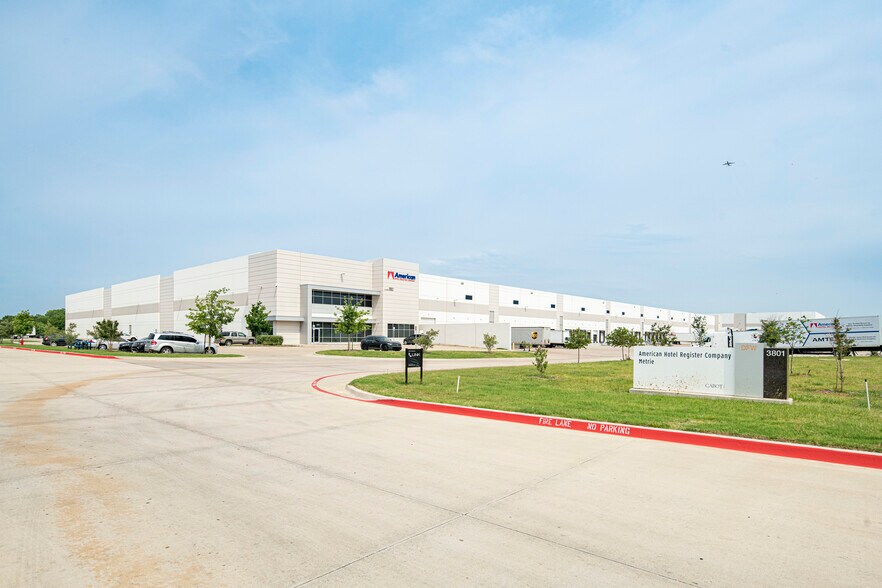 3801 S 20th Ave, Dfw Airport, TX for lease - Building Photo - Image 1 of 10
