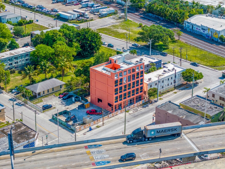 123 NW 14th st, Miami, FL for lease - Building Photo - Image 3 of 4
