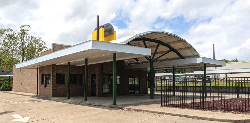 603 Us Highway 66 E, Tell City, IN for sale - Building Photo - Image 1 of 1