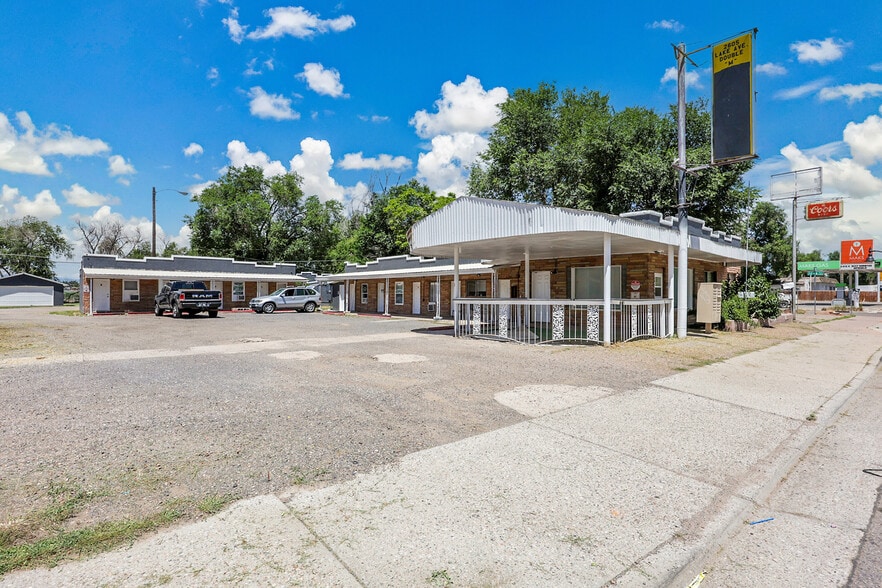 2605 Lake Ave, Pueblo, CO for sale - Building Photo - Image 2 of 31