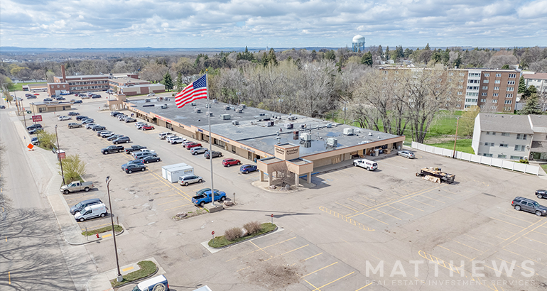 204 E Boulevard Ave, Bismarck, ND for lease - Primary Photo - Image 1 of 1