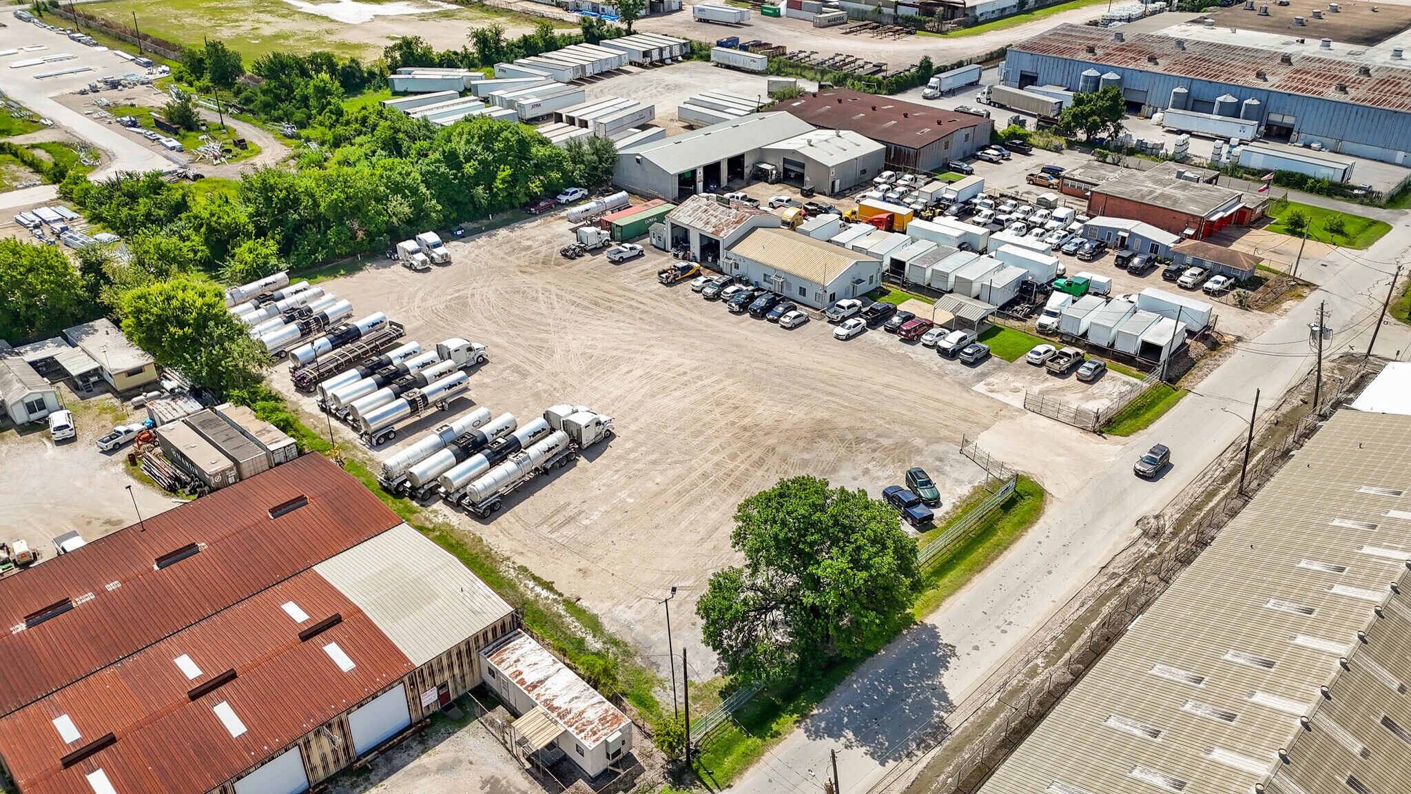 737 Pearl St, Houston, TX for lease Building Photo- Image 1 of 12