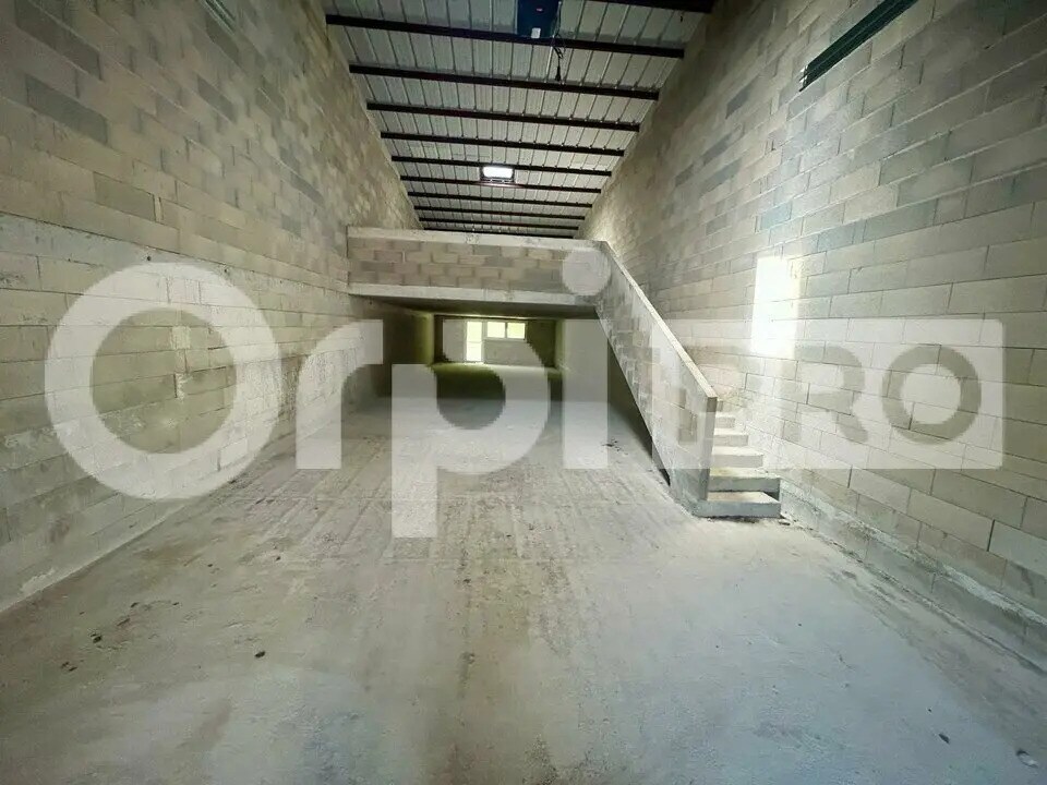 Flex in Saint-Chéron for sale Interior Photo- Image 1 of 7