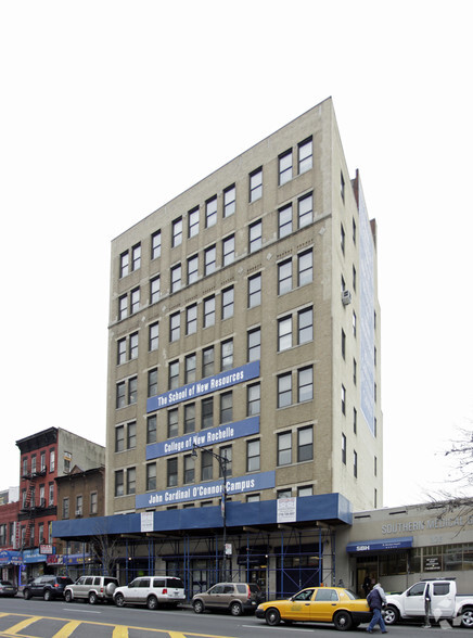 332 E 149th St, Bronx, NY for lease - Building Photo - Image 2 of 16