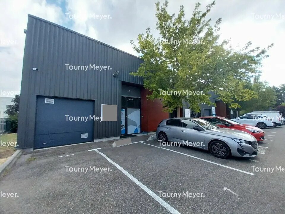 Flex in Toulouse for lease Building Photo- Image 1 of 12