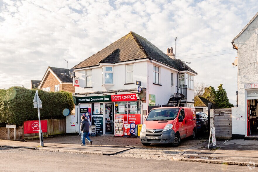 82 Church Rd, Aldershot for sale - Primary Photo - Image 1 of 2