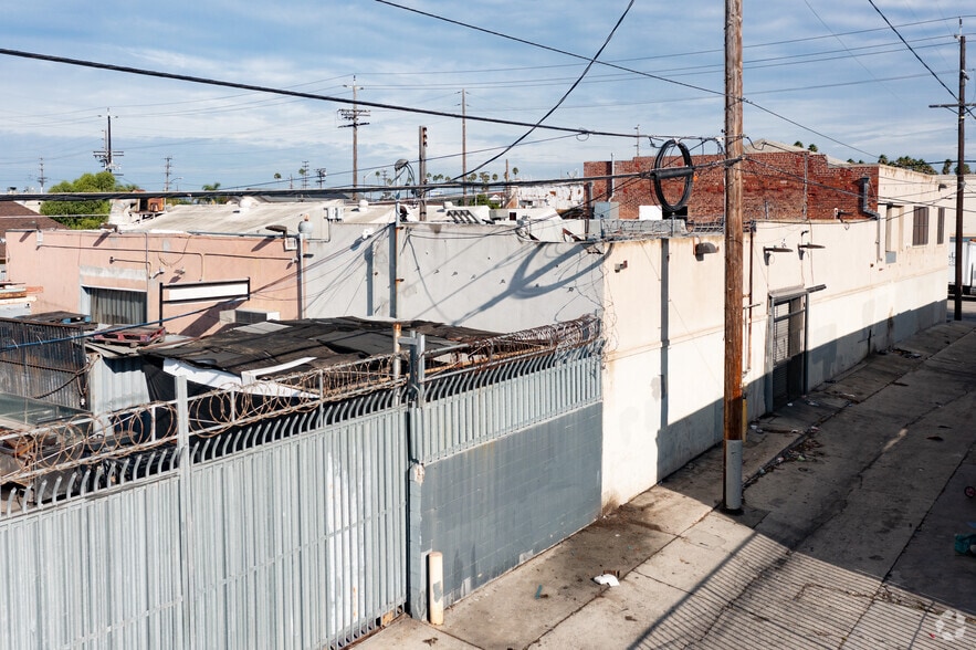 120 W G St, Wilmington, CA for lease - Building Photo - Image 2 of 12