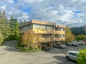 11711 NE 12th St, Bellevue, WA for lease Building Photo- Image 1 of 7