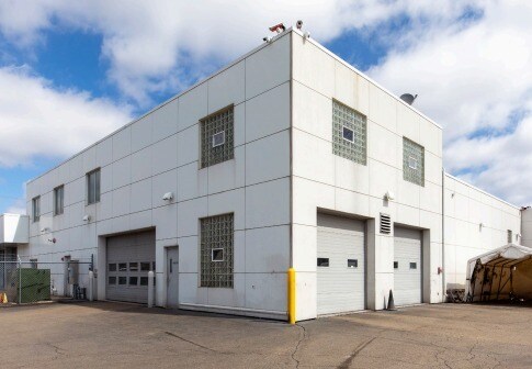 466 W Lake St, Elmhurst, IL for lease - Building Photo - Image 1 of 8