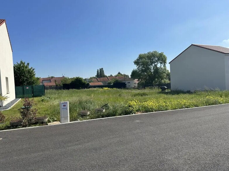 Land in Vernéville for sale - Building Photo - Image 2 of 5