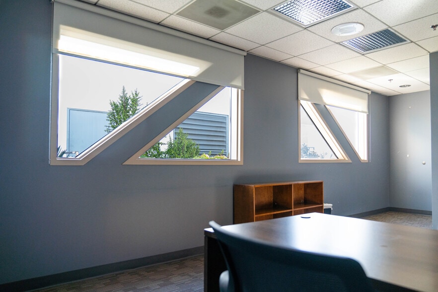 7800 Beverly Blvd, Los Angeles, CA for lease - Interior Photo - Image 3 of 8