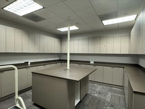 1046 Texan Trl, Grapevine, TX for lease Interior Photo- Image 2 of 18