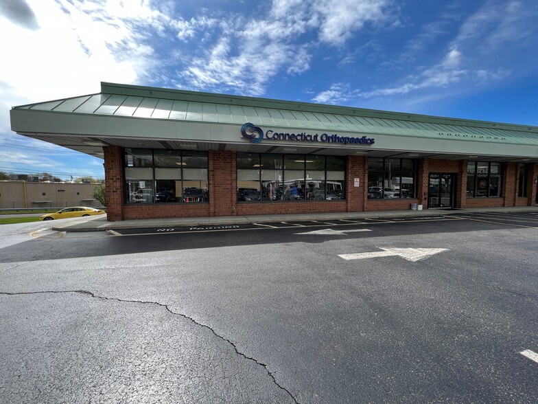 464 Boston Post Rd, Orange, CT for lease - Building Photo - Image 1 of 9