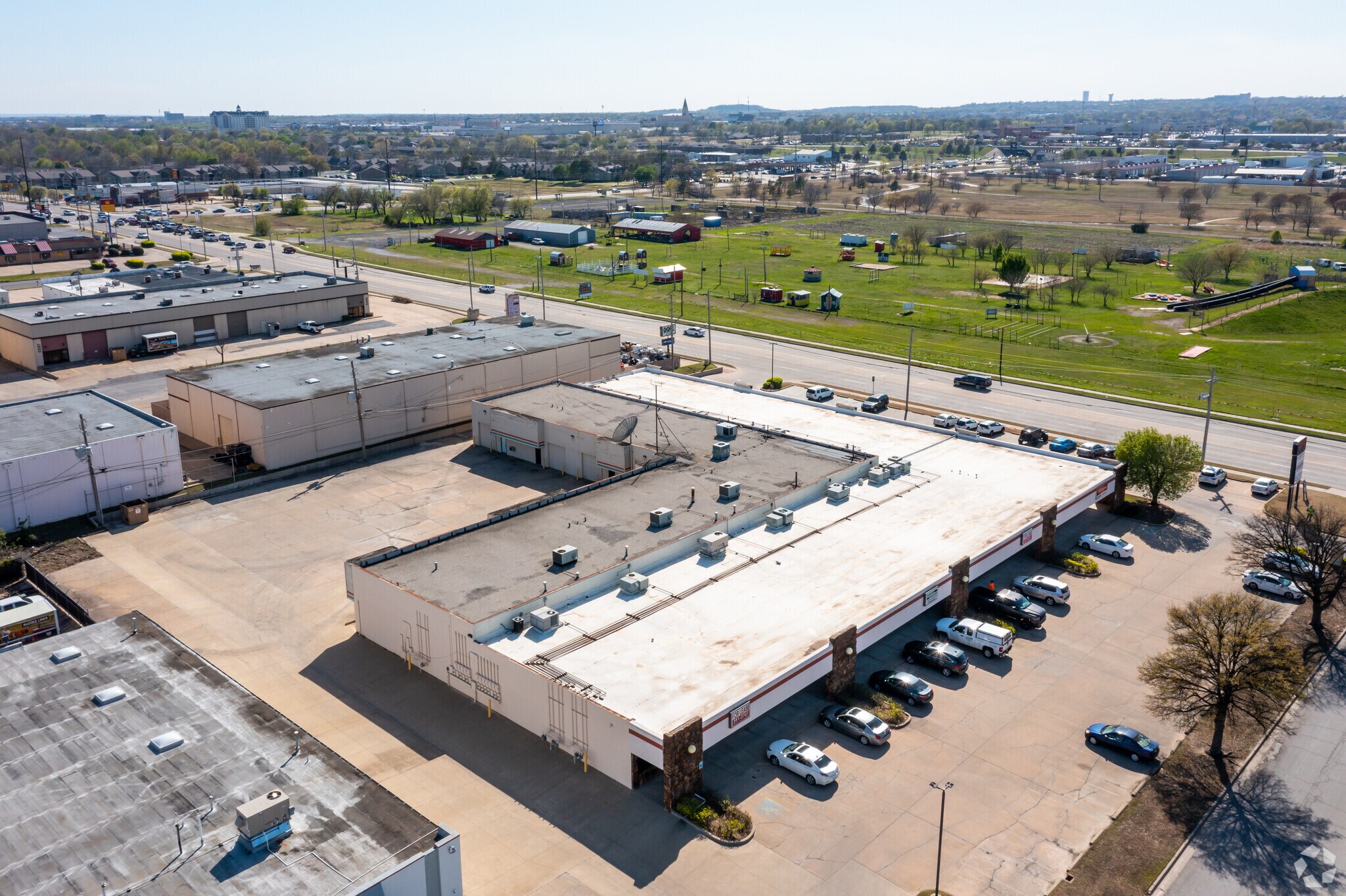 58005807 S Rd, Tulsa, OK 74146 5800 Center