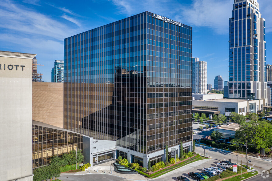 1700 West Loop S, Houston, TX for lease - Building Photo - Image 2 of 13