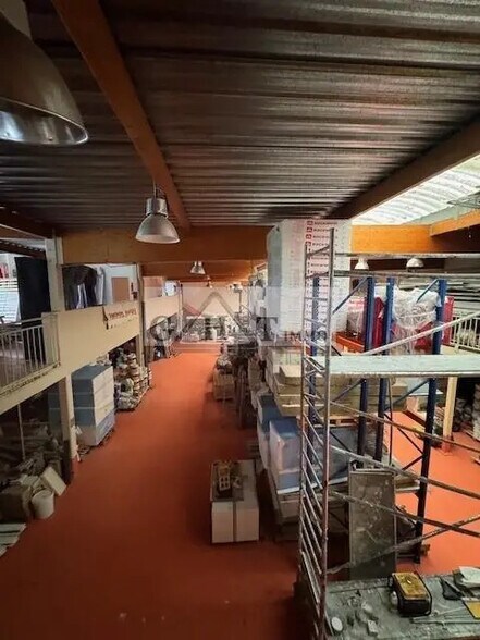 Industrial in Santeny for sale - Interior Photo - Image 2 of 6