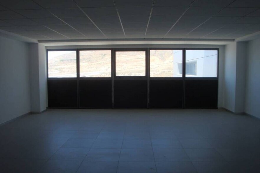 Office in SEVILLA for sale - Building Photo - Image 3 of 9
