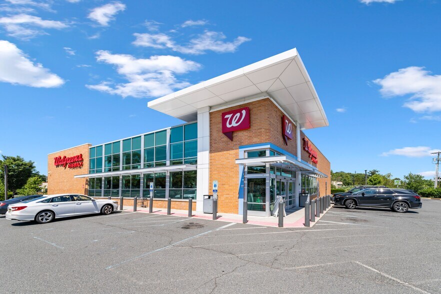 339 Matawan Rd, Matawan, NJ 07747