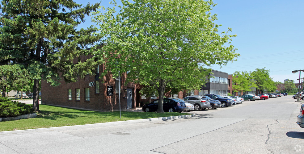 400 Esna Park Dr, Markham, ON for sale - Building Photo - Image 2 of 5