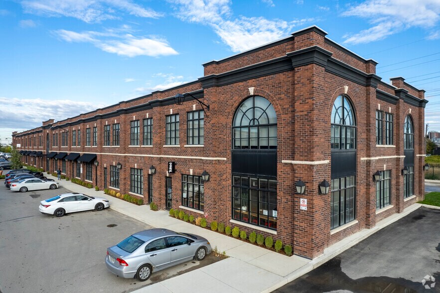 66 Jutland Rd, Toronto, ON for sale - Primary Photo - Image 1 of 1