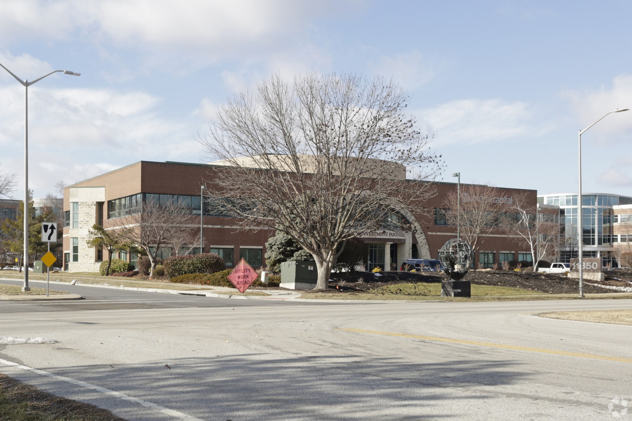 11350 Tomahawk Creek Pky, Leawood, KS for lease Primary Photo- Image 1 of 8