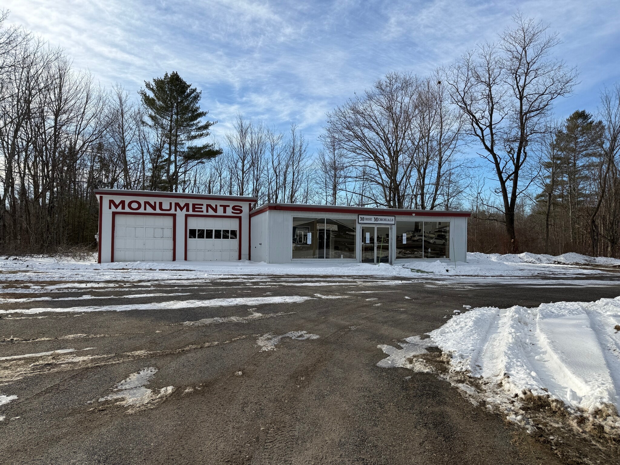 872 Kennedy Memorial Dr, Oakland, ME for lease Primary Photo- Image 1 of 5