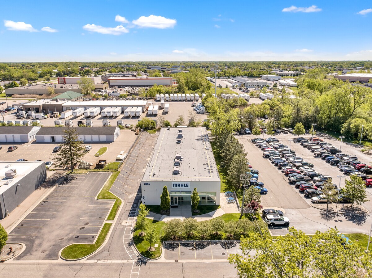 Corporate Headquarters Campus For Sale Troy, MI for Sale