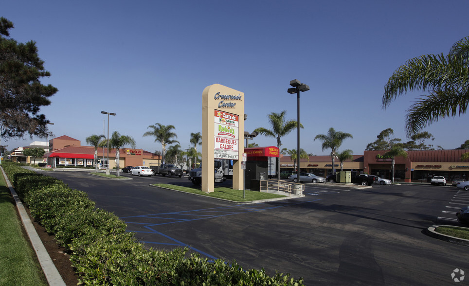 7404-7450 Clairemont Mesa Blvd, San Diego, CA for lease - Primary Photo - Image 2 of 12