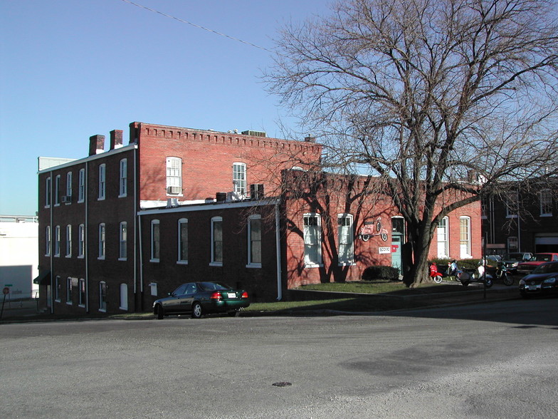 211 217 W 7th St, Richmond, VA for lease - Building Photo - Image 1 of 3