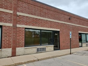 1330 Crispin Dr, Elgin, IL for lease Interior Photo- Image 1 of 20