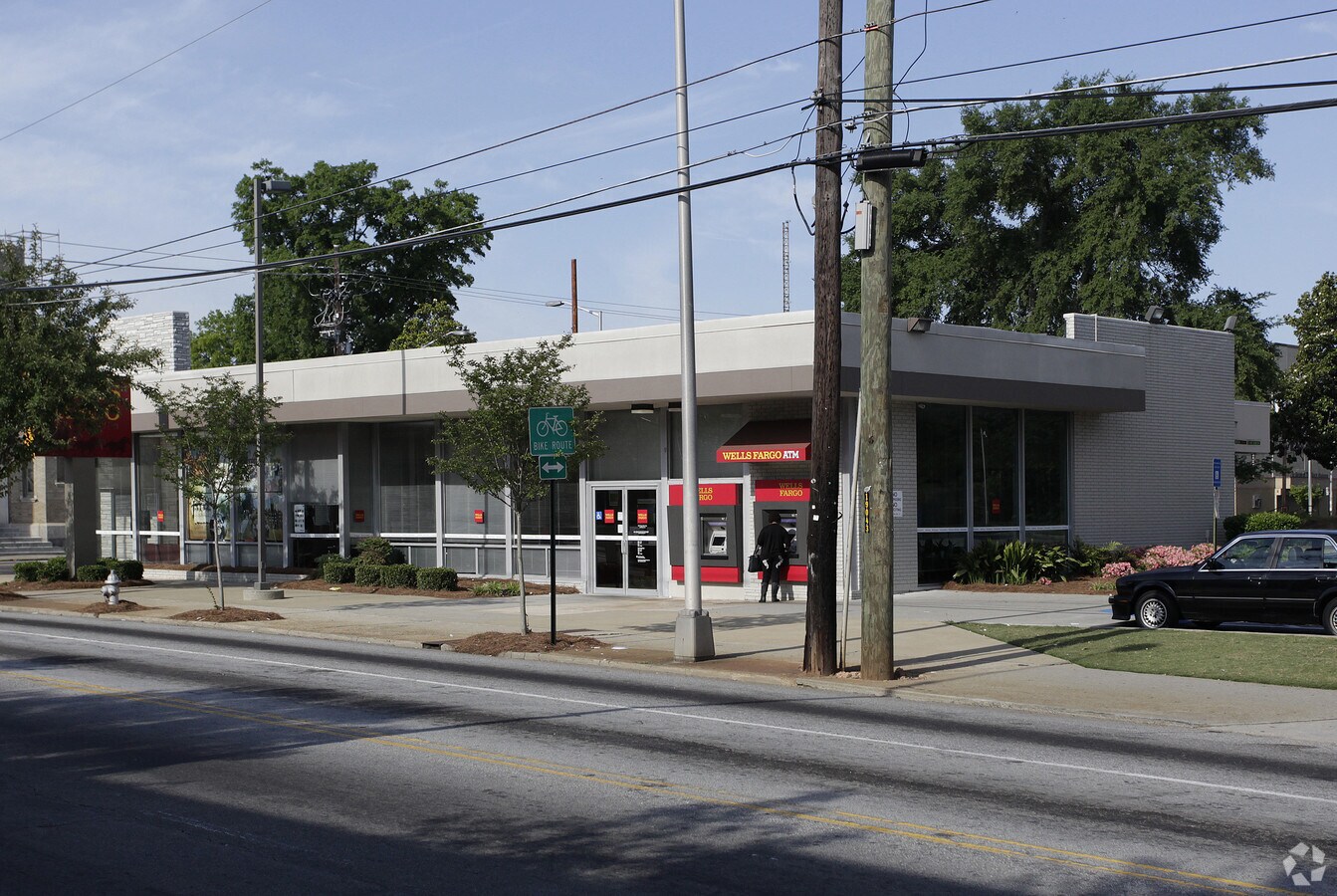 917 SW Ralph David Abernathy Blvd, Atlanta, GA 30310