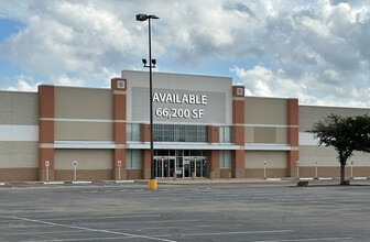 6410-6490 Eastex Fwy, Beaumont, TX for lease Building Photo- Image 2 of 2