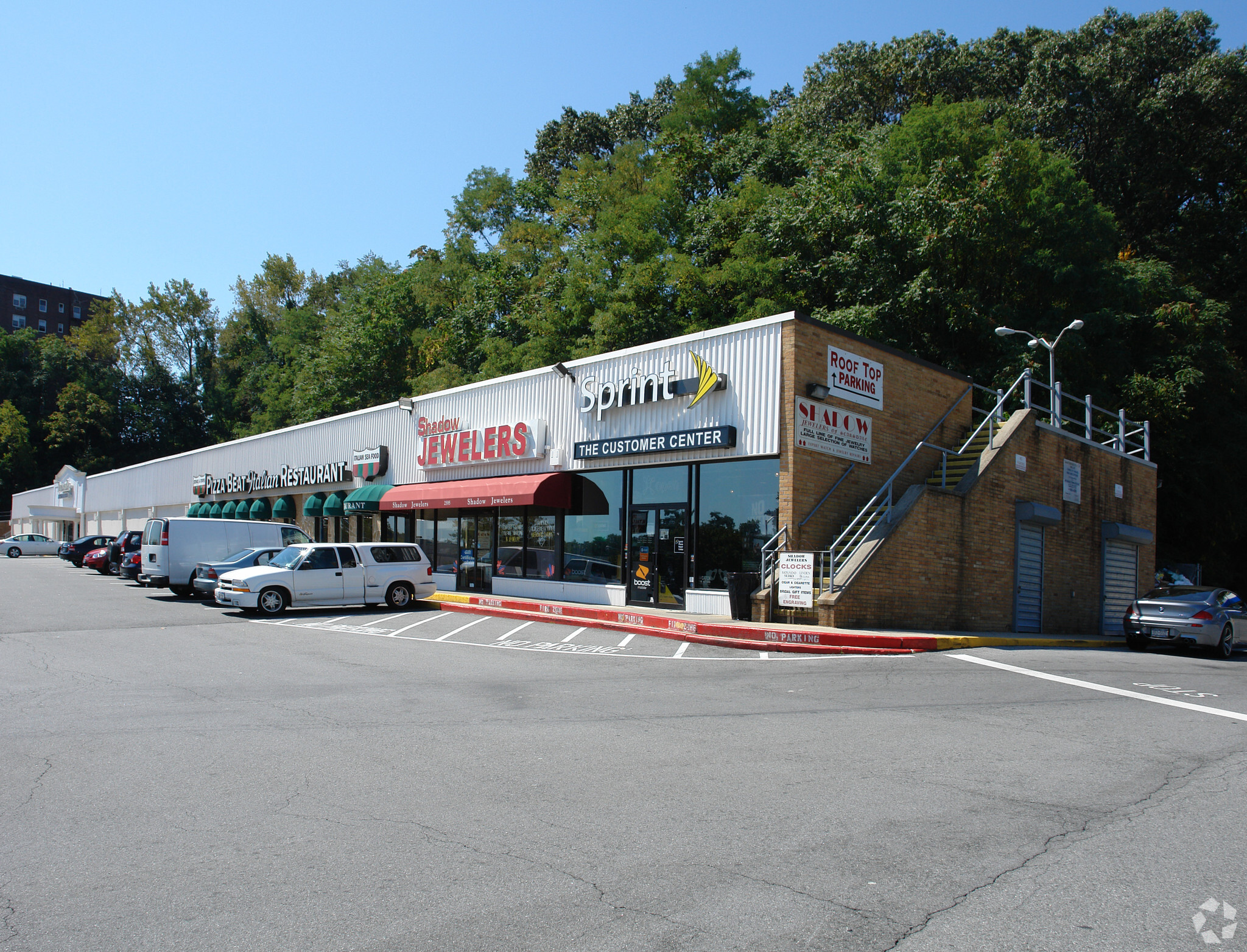 2575-2595 Central Park Ave, Yonkers, NY for lease Primary Photo- Image 1 of 10