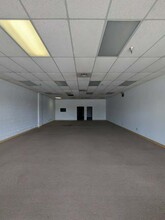 455 Main St NW, Bourbonnais, IL for lease Interior Photo- Image 2 of 5