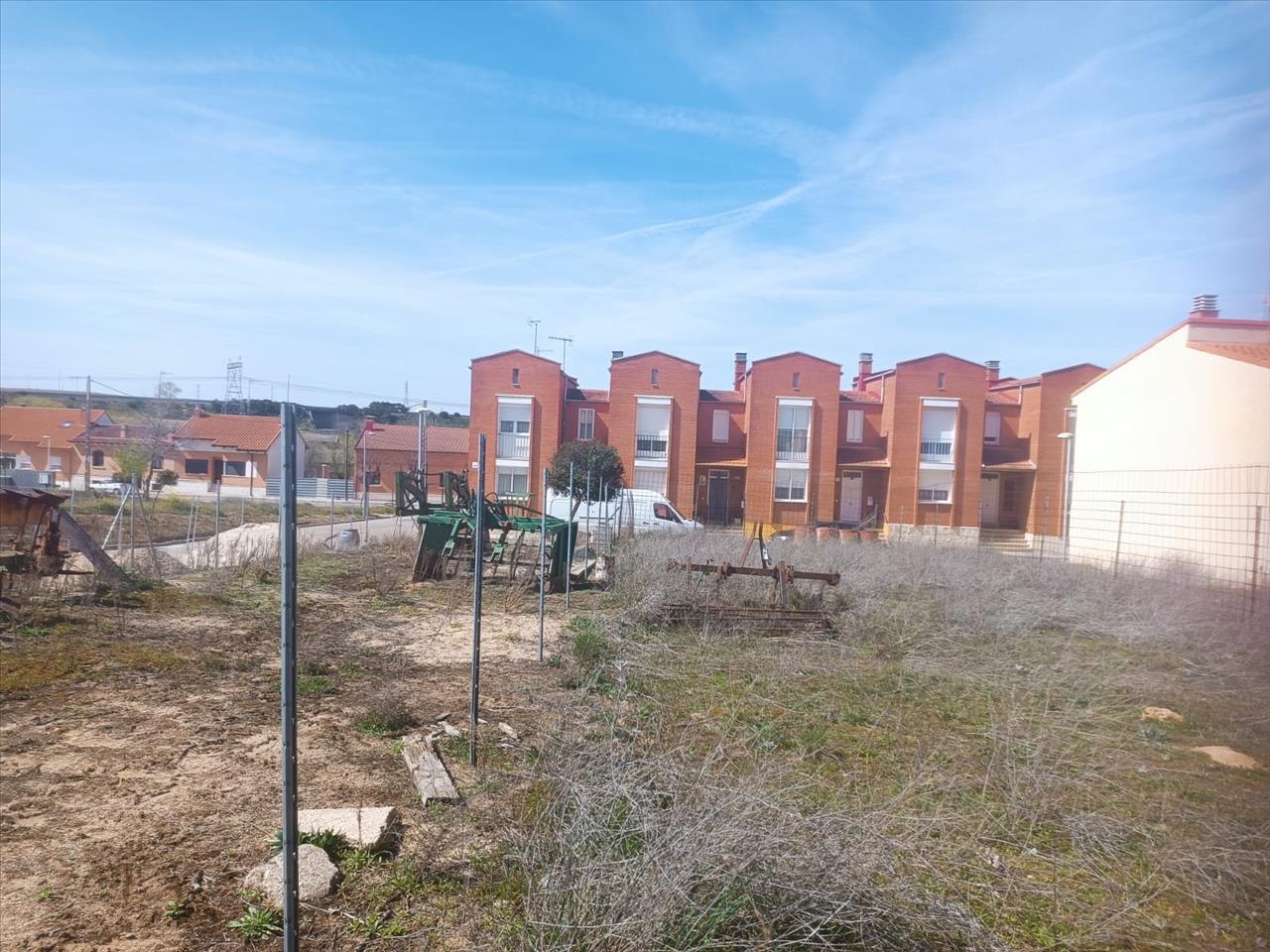 Land in Rueda for sale Building Photo- Image 1 of 20